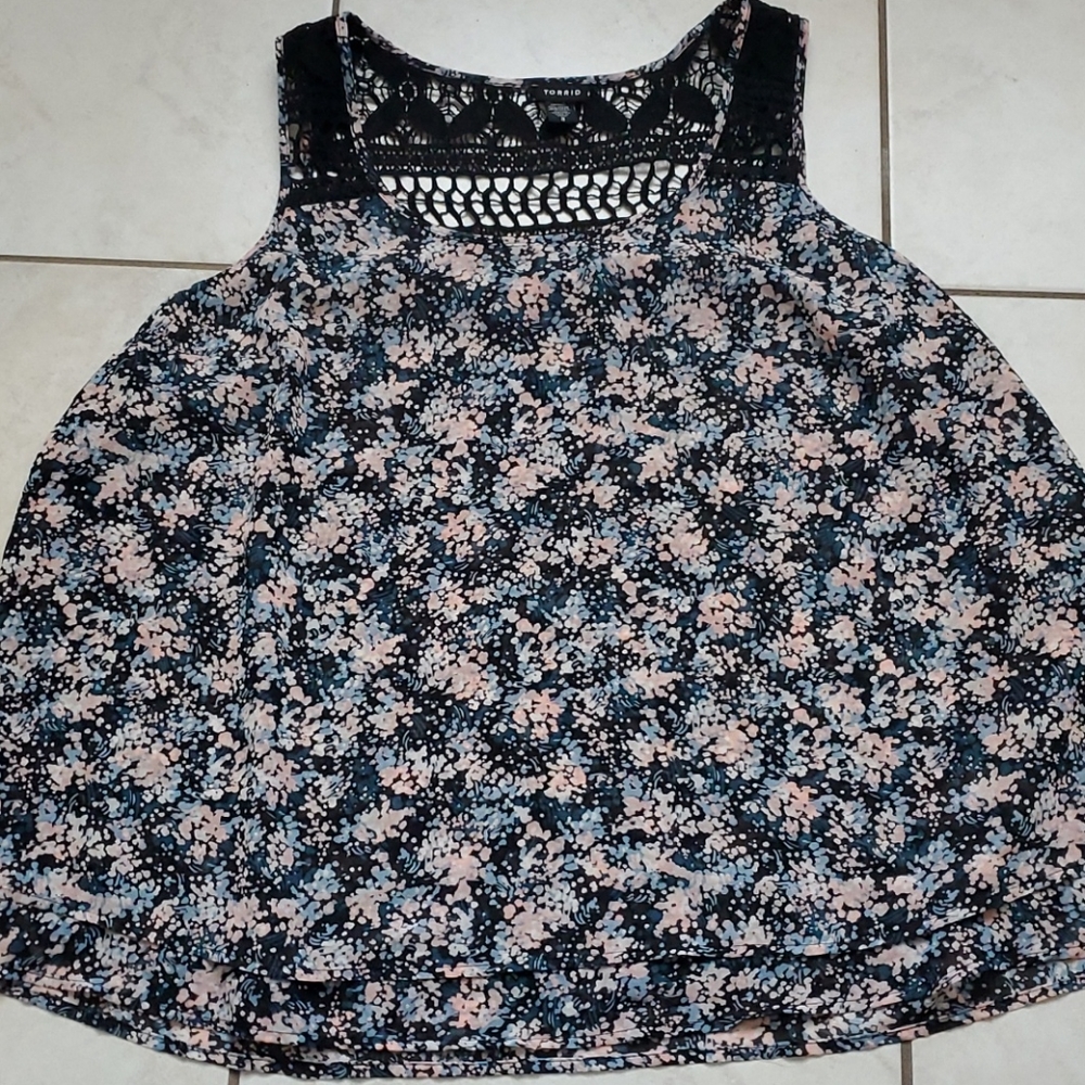 Torrid top